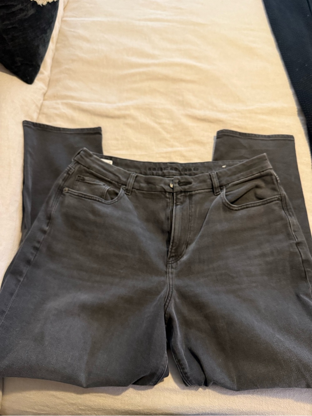 American Eagle Outfitters Black Straight-Leg Women’s Jeans